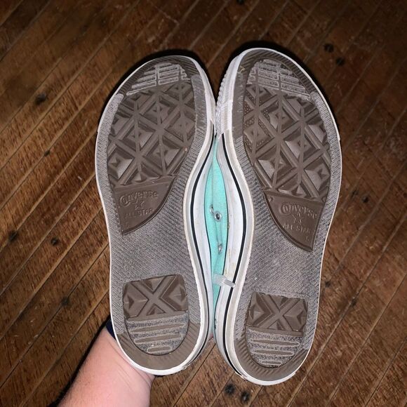 Converse light blue low top Chuck Taylor Converse size 7 sneakers - Picture 2 of 6